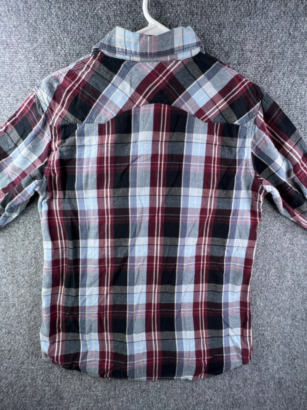 Levi’s Pearl Snap Shirt Lightweight Flannel Plaid Red Blue Small Modern Fit
